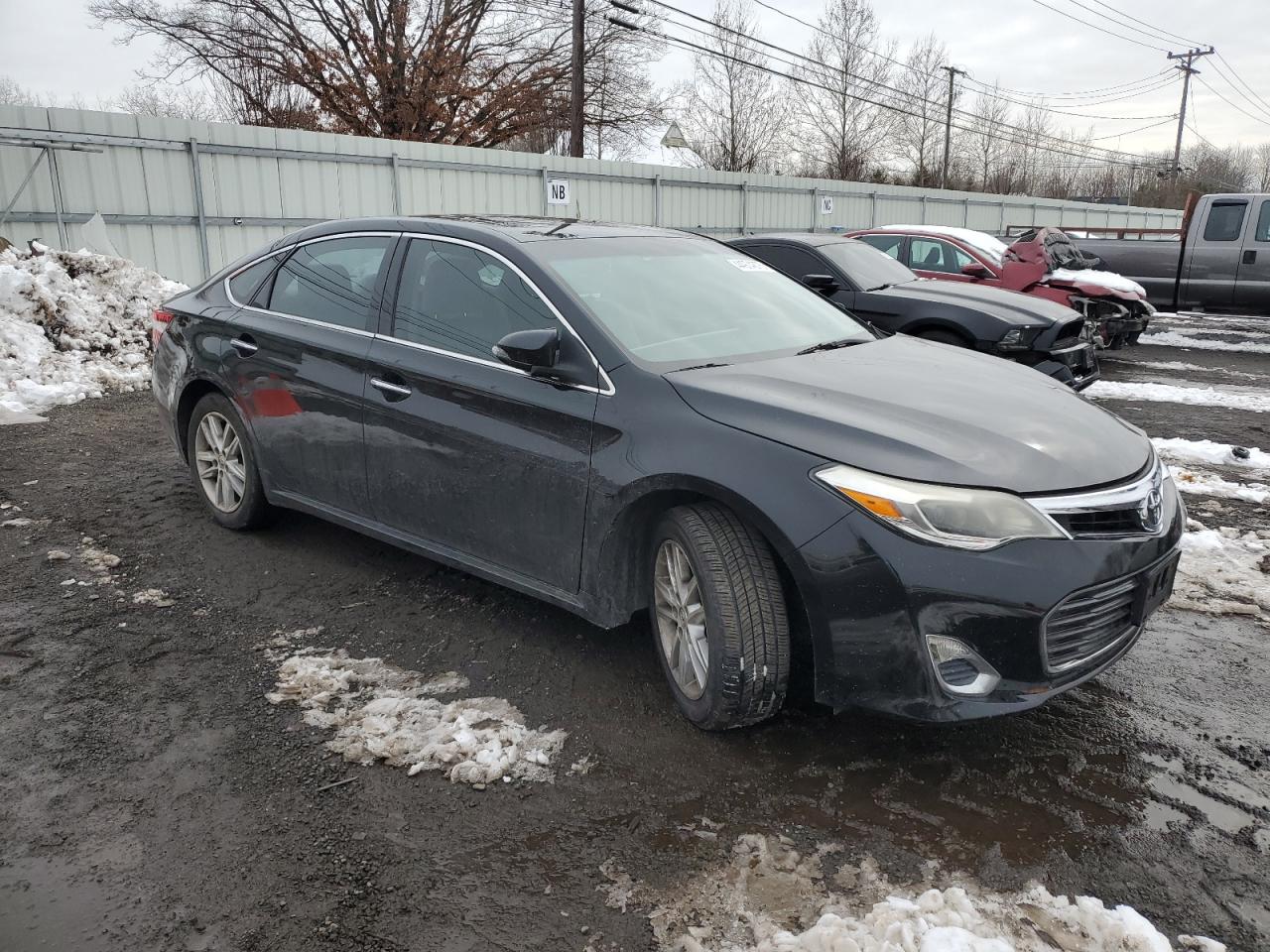 2014 Toyota Avalon - Image 4