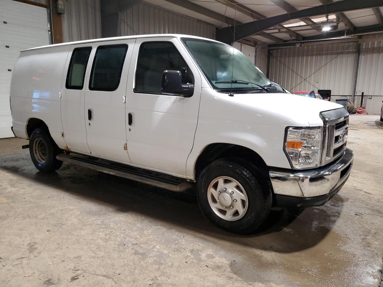 2012 Ford Econoline - Image 4