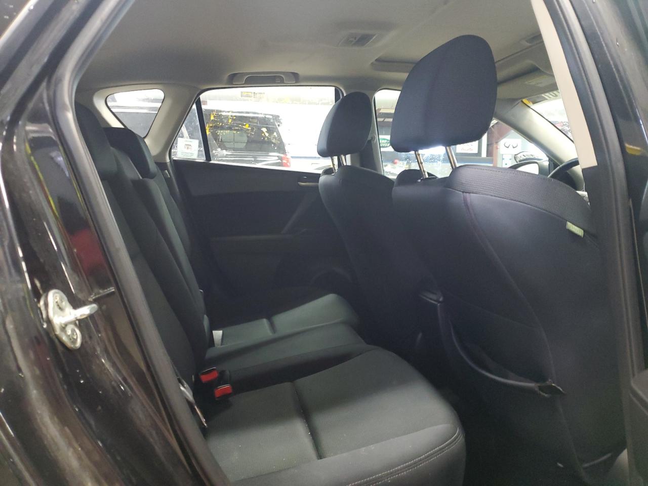 2010 Mazda 3 - Image 10