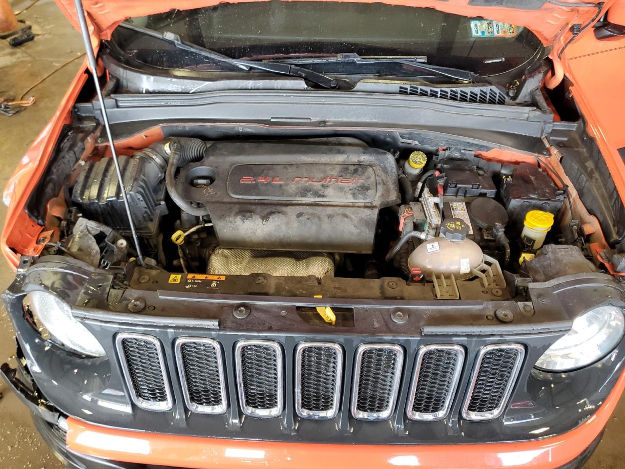 2016 Jeep Renegade - Image 12