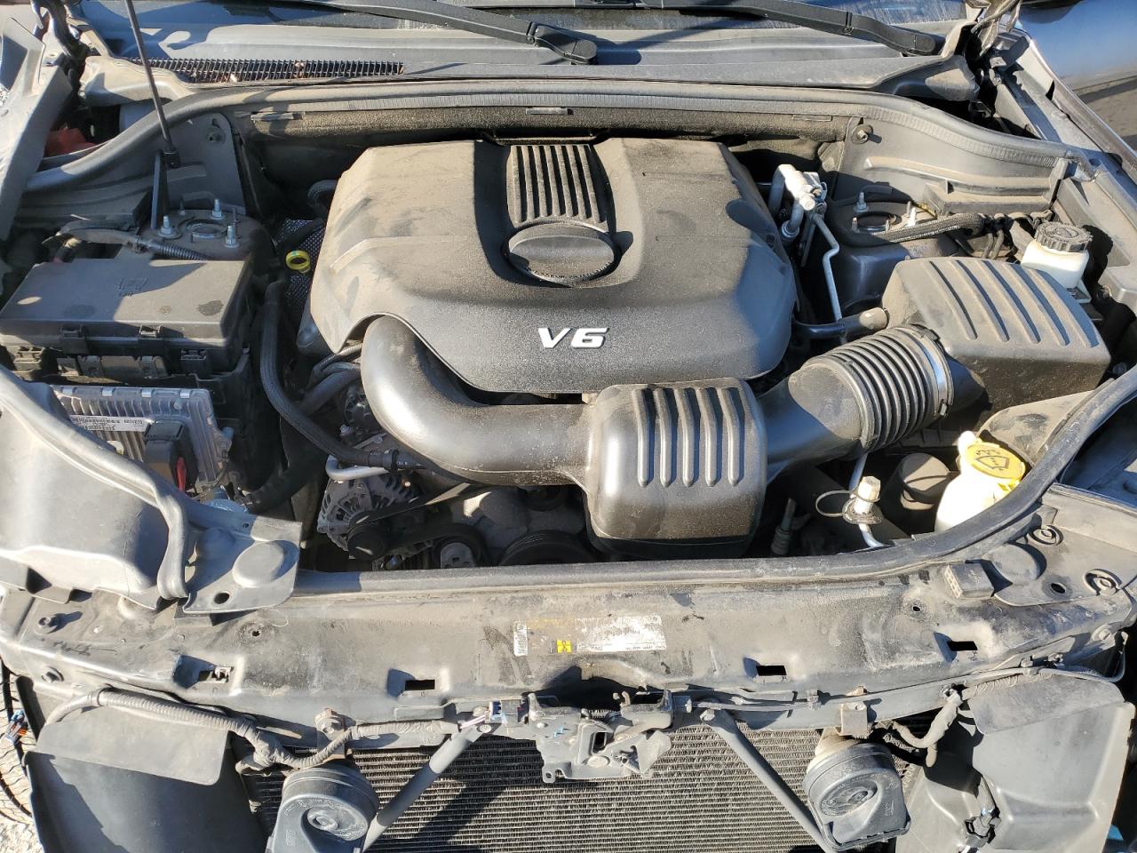 2015 Jeep Grand Cherokee - Image 12