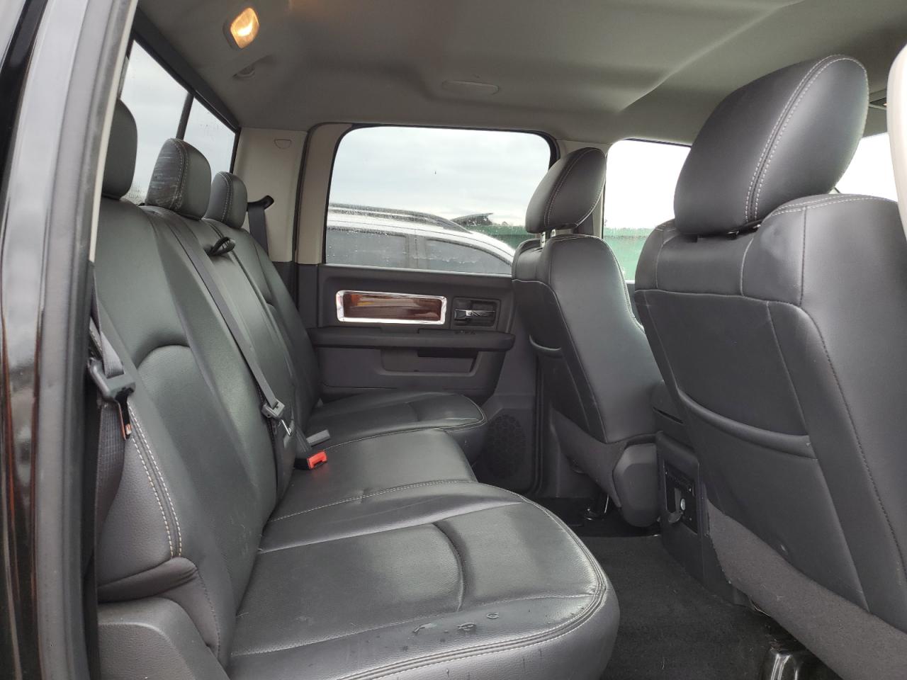 2010 Dodge RAM - Image 10