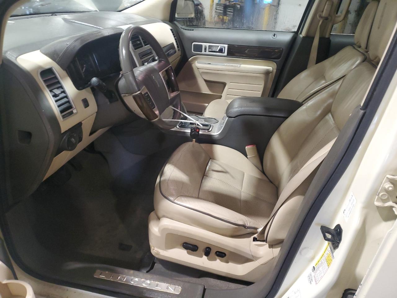 2008 Lincoln MKX - Image 7