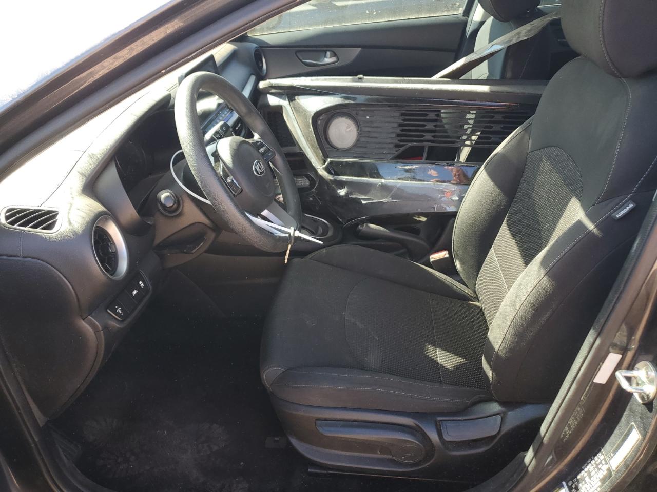 2019 Kia Forte - Image 7