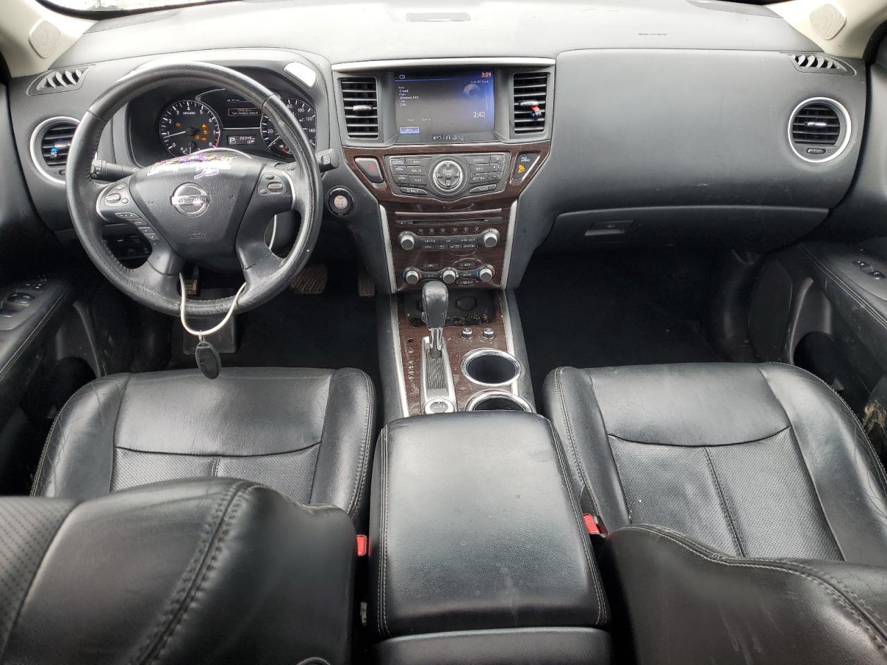 2013 Nissan Pathfinder - Image 8