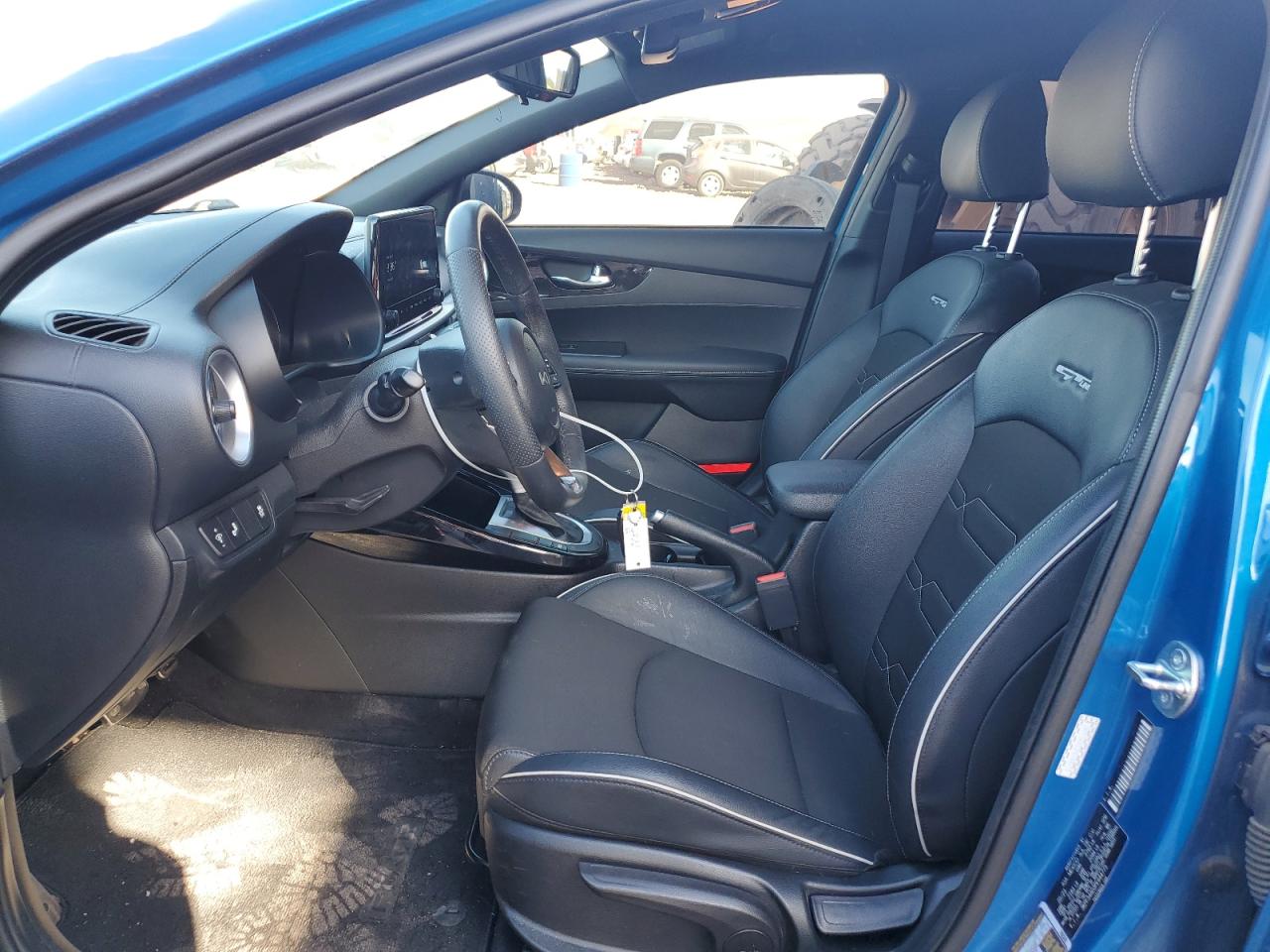 2023 Kia Forte - Image 7