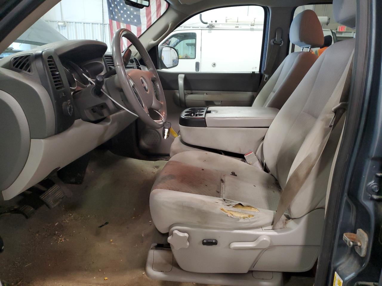2009 GMC Sierra - Image 7