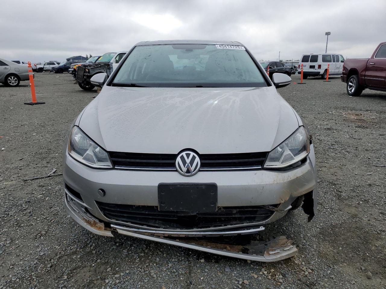 2017 Volkswagen Golf - Image 5