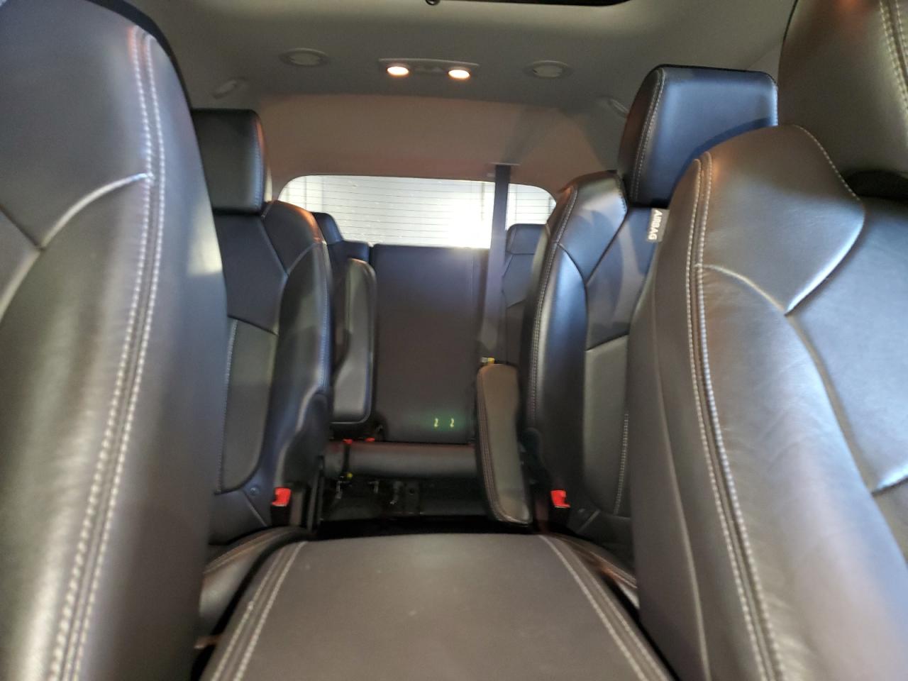 2017 Buick Enclave - Image 10