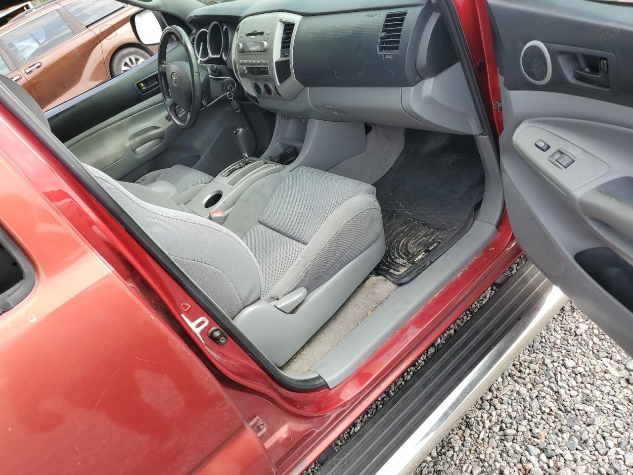 2007 Toyota Tacoma - Image 8