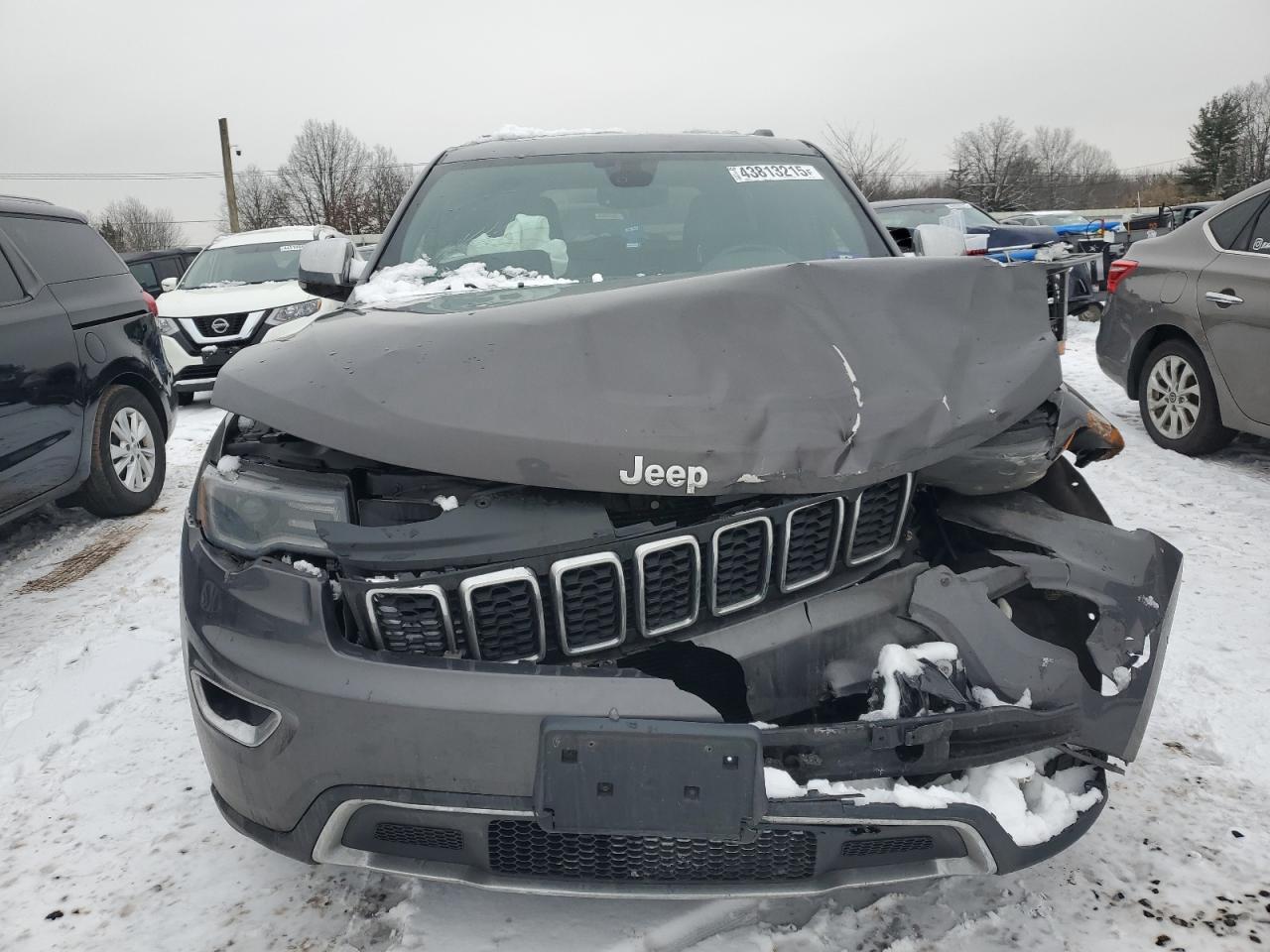 2017 Jeep Grand Cherokee - Image 5