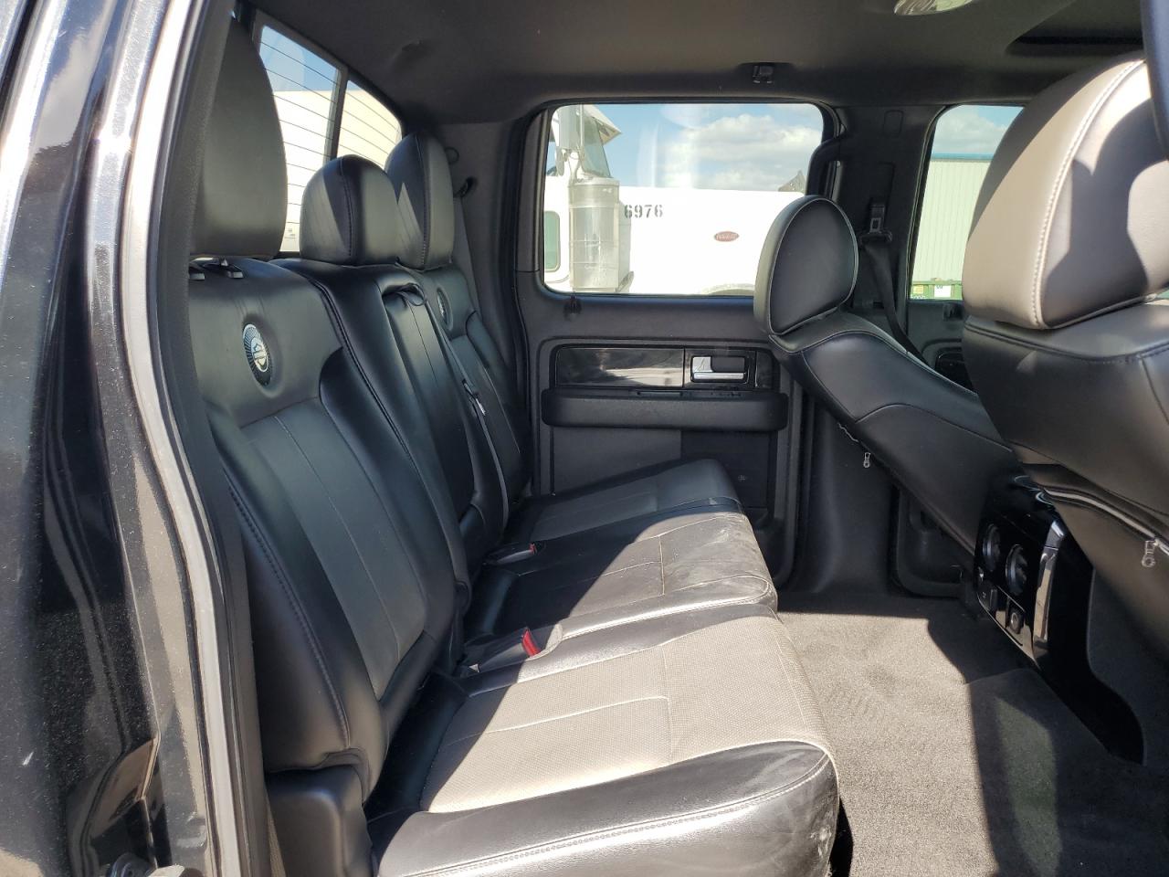 2011 Ford F-150 - Image 10