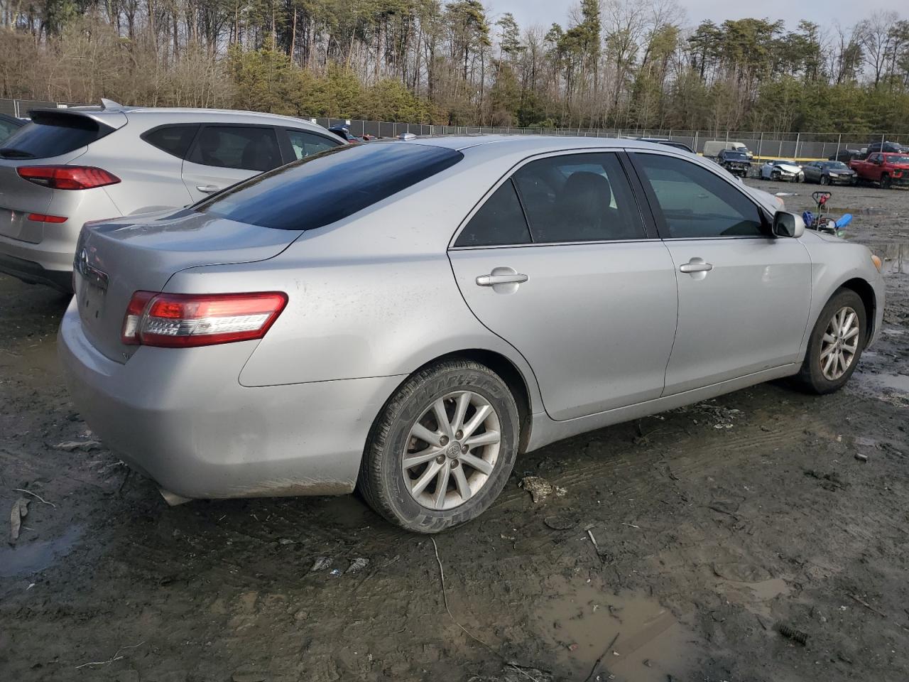 2011 Toyota Camry - Image 3