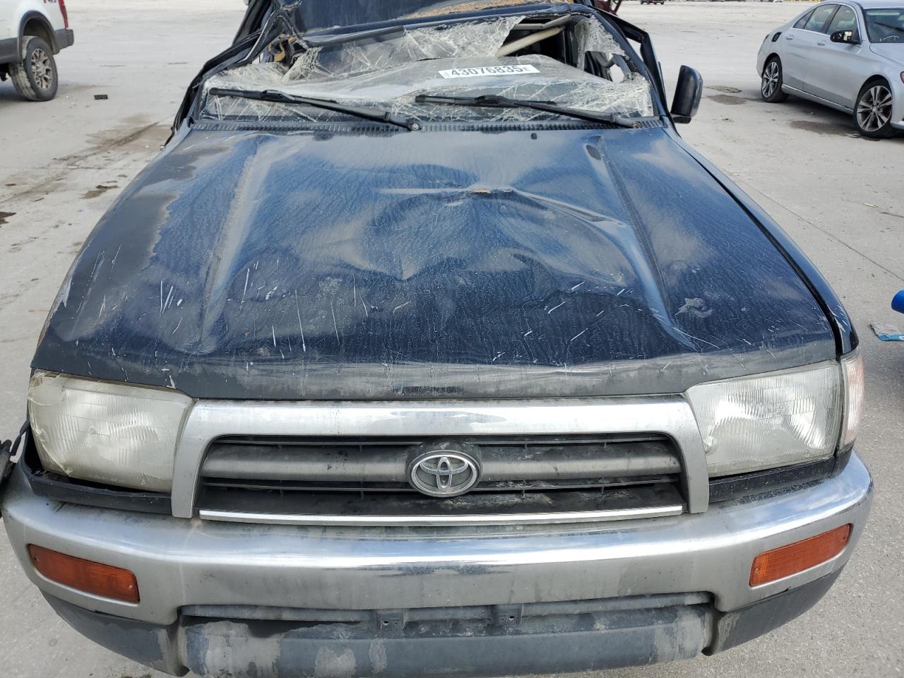 1998 Toyota 4Runner - Image 12