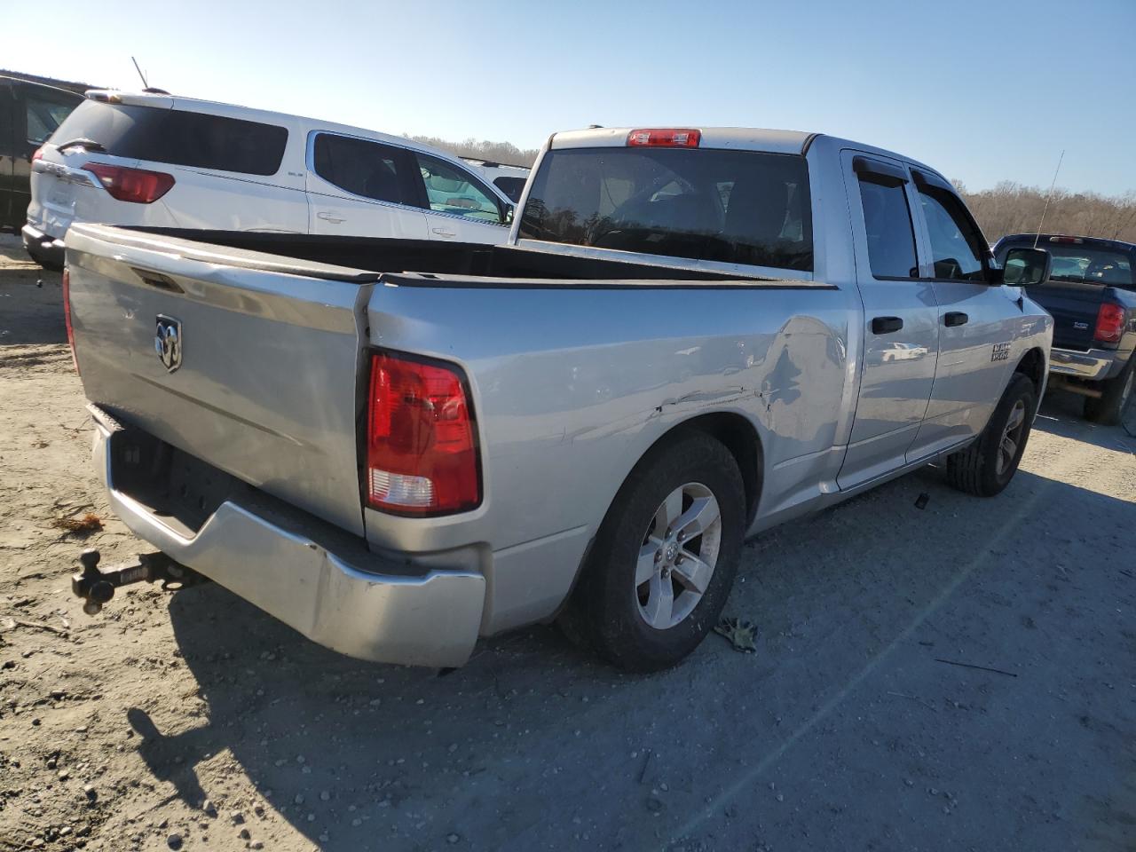 2016 RAM 1500 - Image 3