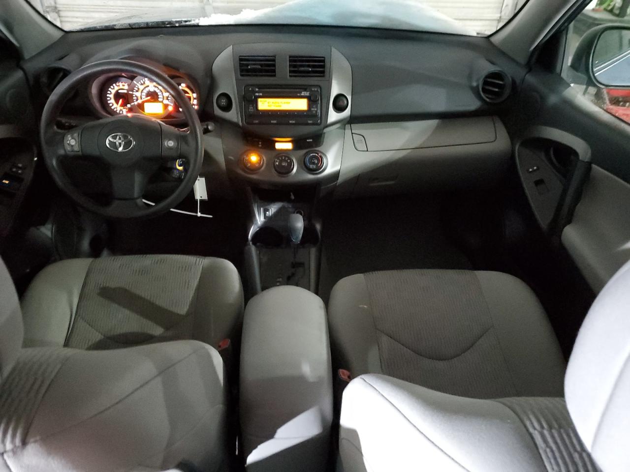 2012 Toyota RAV 4 - Image 8