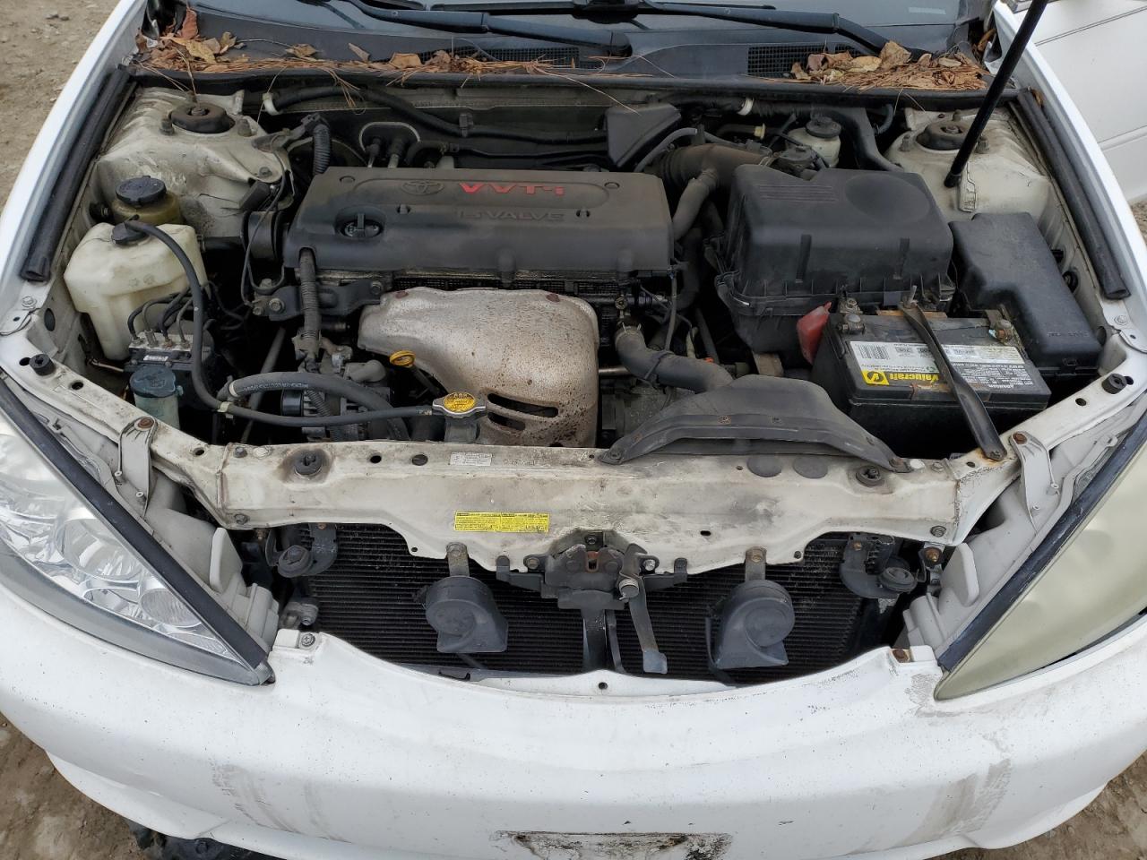 2005 Toyota Camry - Image 11