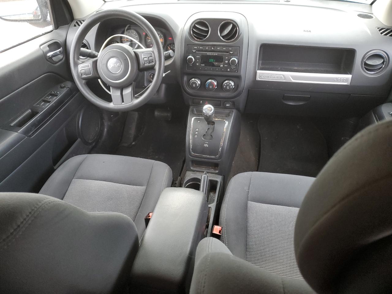 2016 Jeep Compass - Image 8