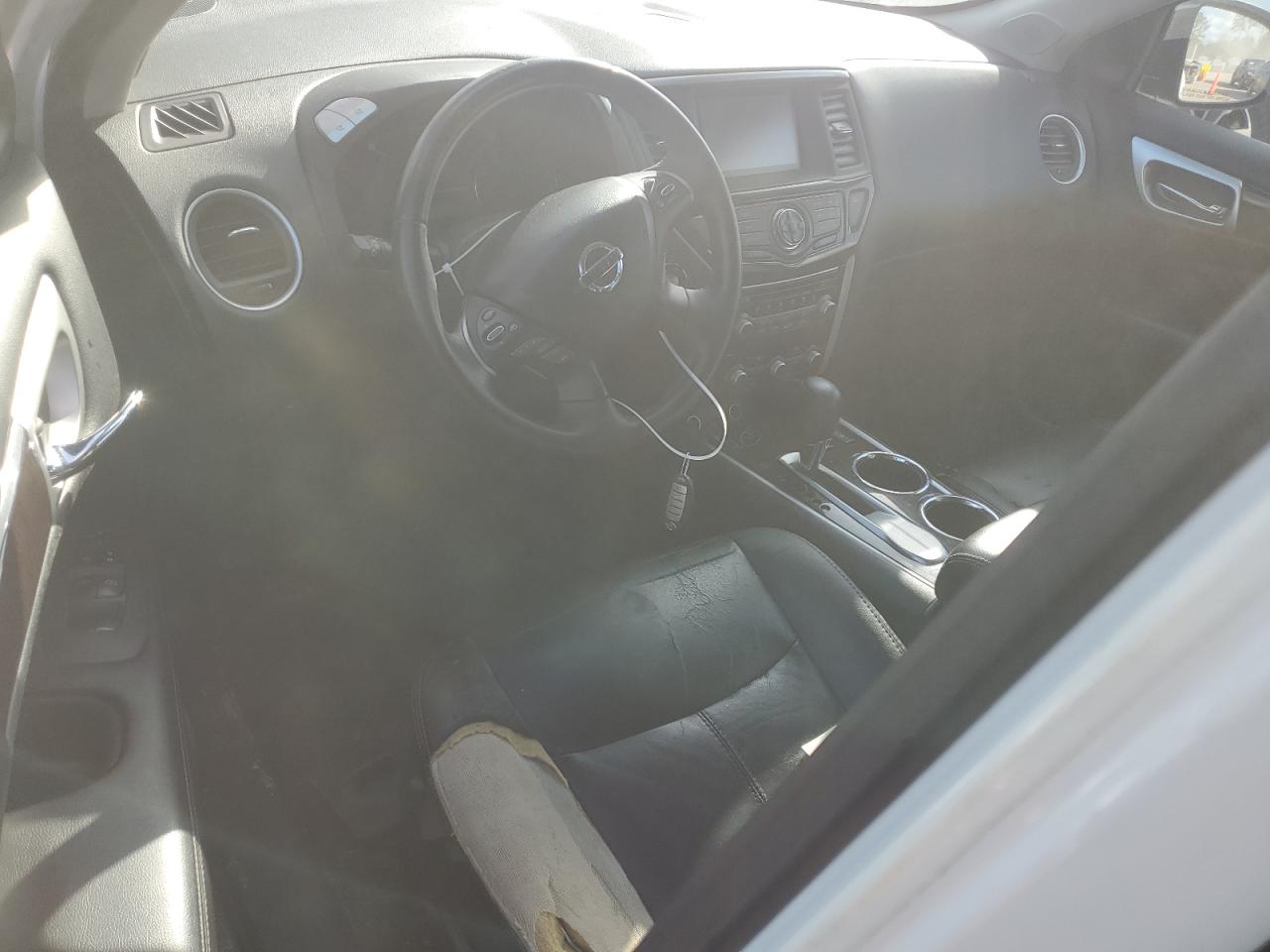 2014 Nissan Pathfinder - Image 8