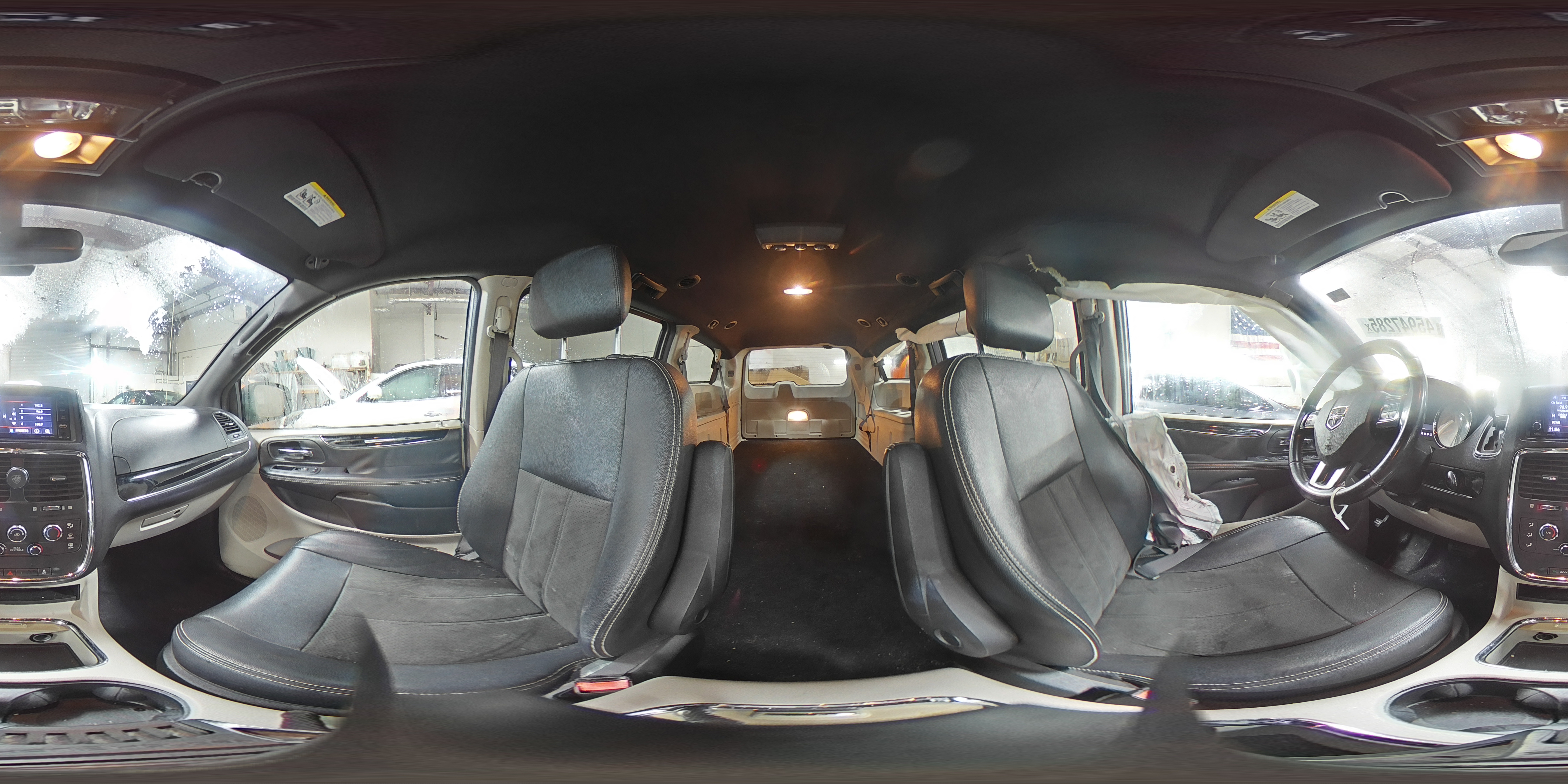 2019 Dodge Caravan - Image 14
