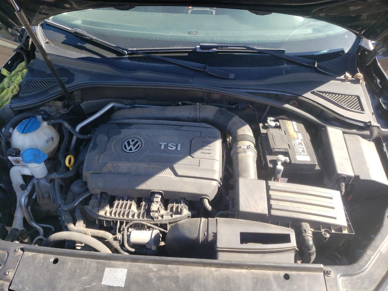 2016 Volkswagen Passat - Image 11