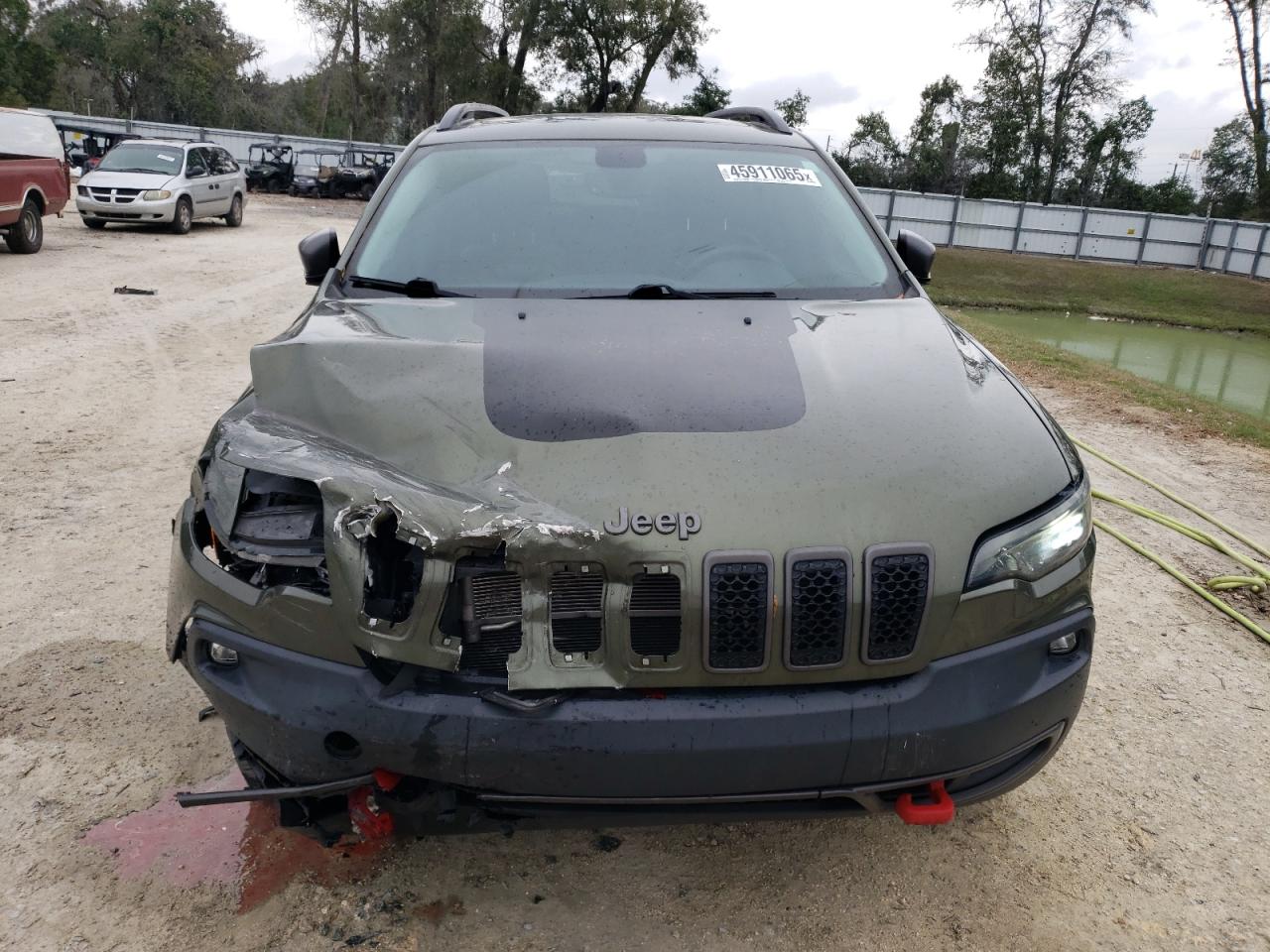 2020 Jeep Cherokee - Image 5