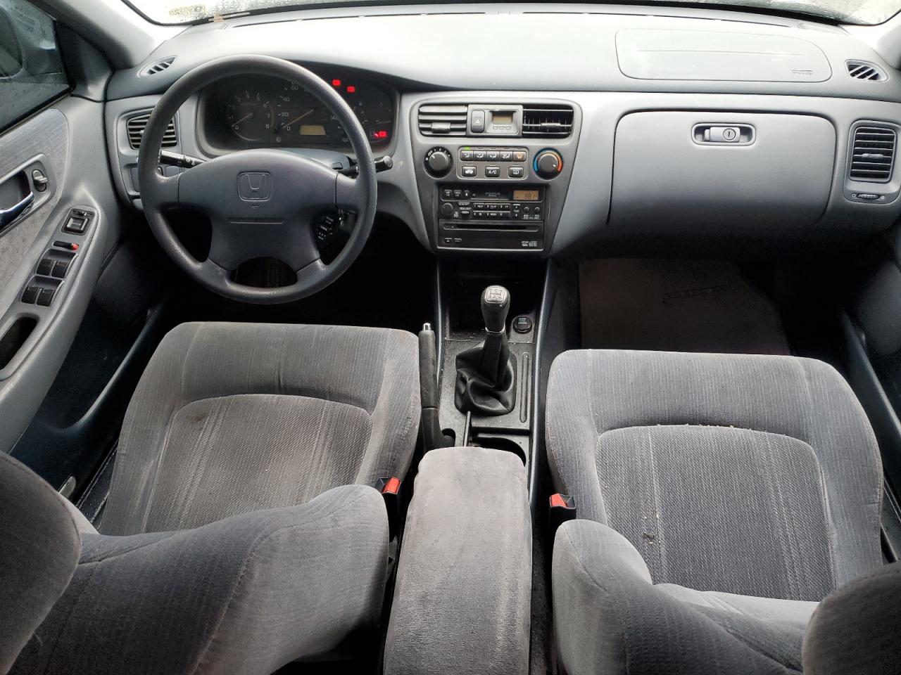 1999 Honda Accord - Image 8