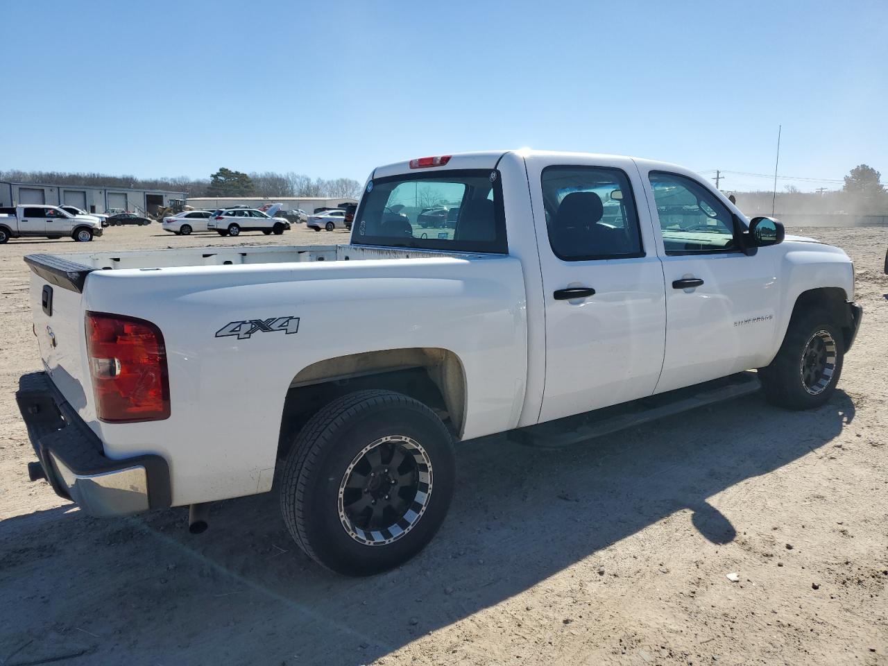 2008 Chevrolet Silverado - Image 3