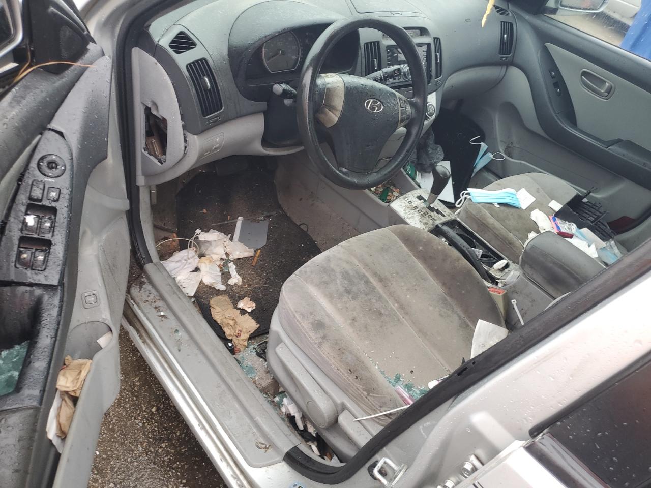 2007 Hyundai Elantra - Image 8