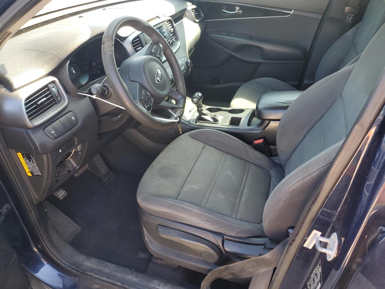2016 Kia Sorento - Image 7