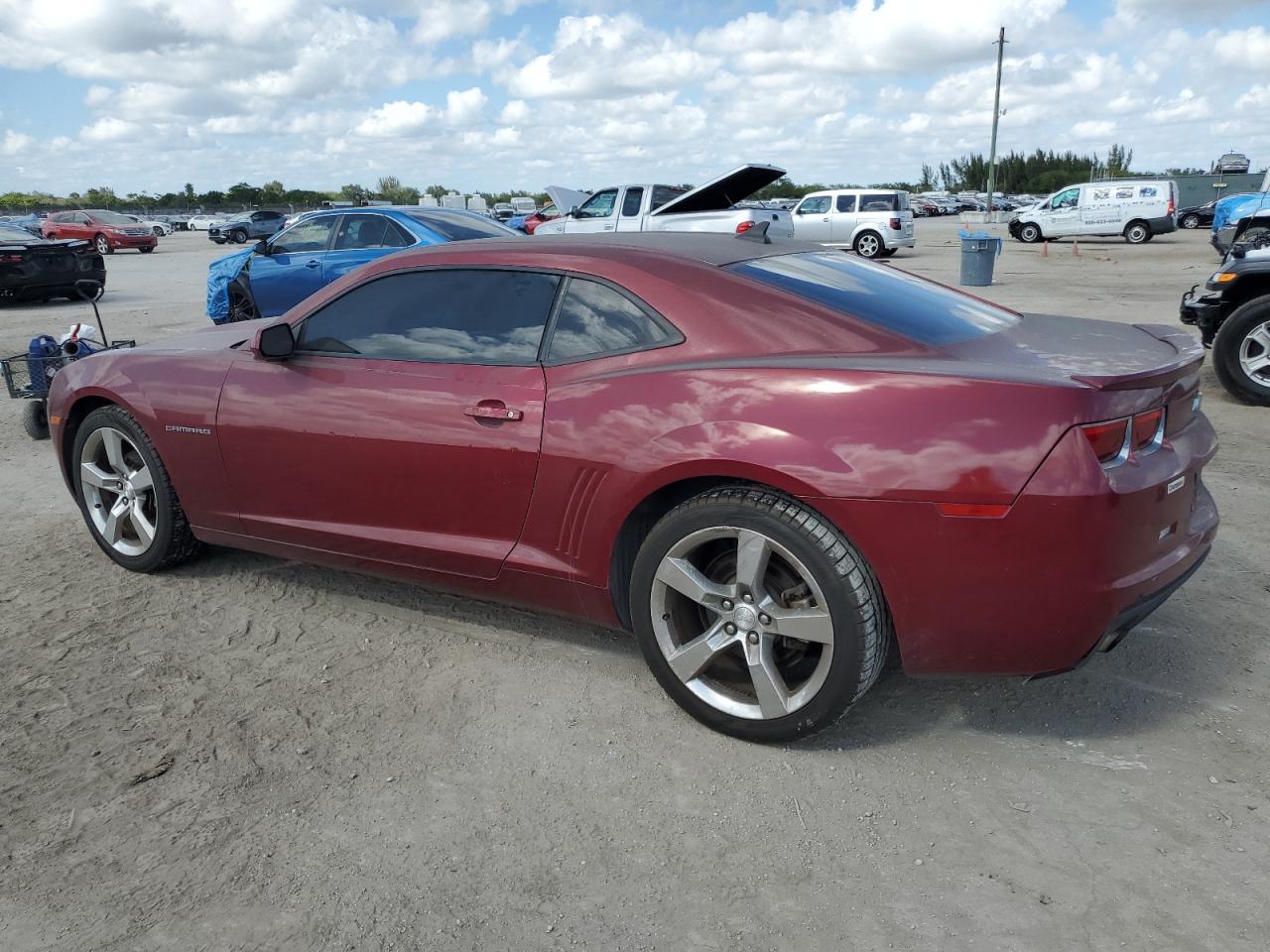2011 Chevrolet Camaro - Image 2