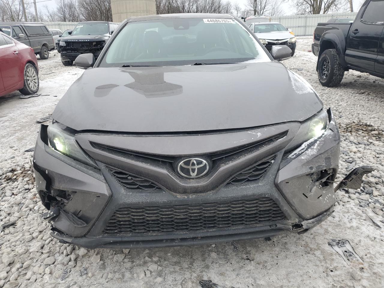 2022 Toyota Camry - Image 5