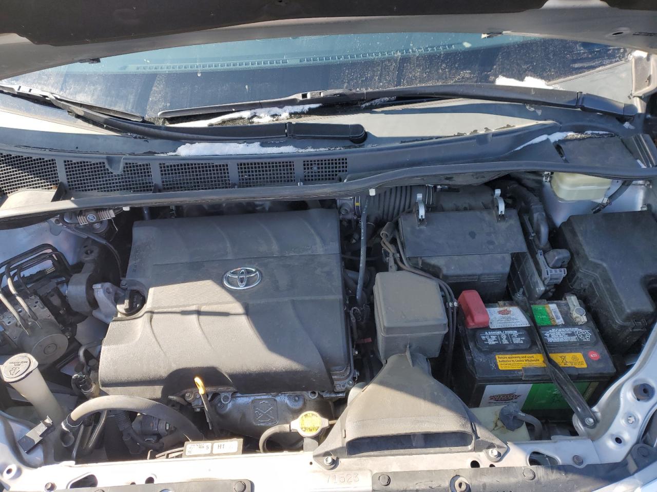 2015 Toyota Sienna - Image 12