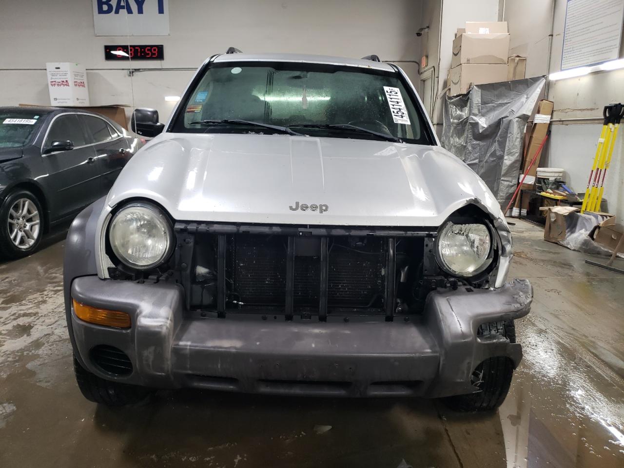 2004 Jeep Liberty (North America) - Image 5