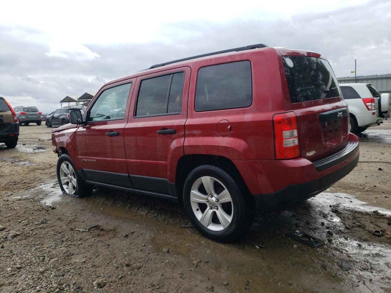 2013 Jeep Liberty (Patriot) - Image 2