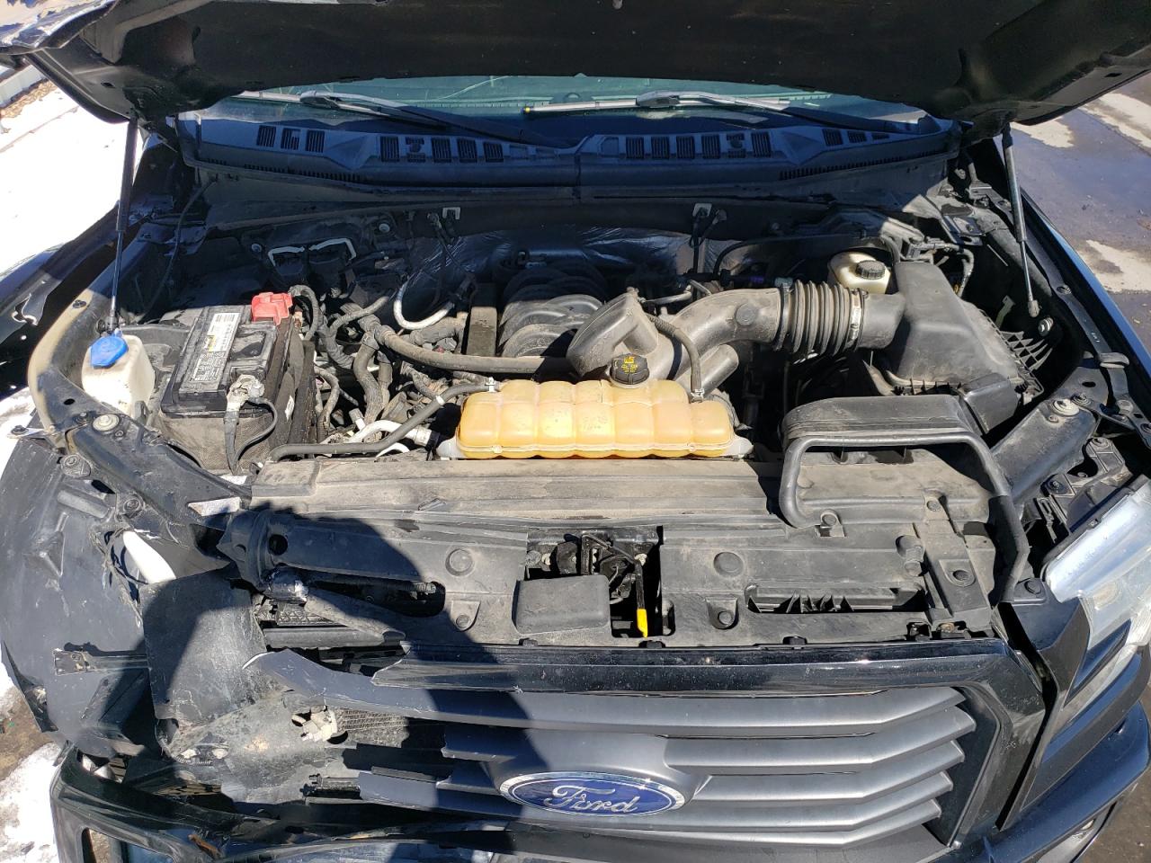 2015 Ford F-150 - Image 11