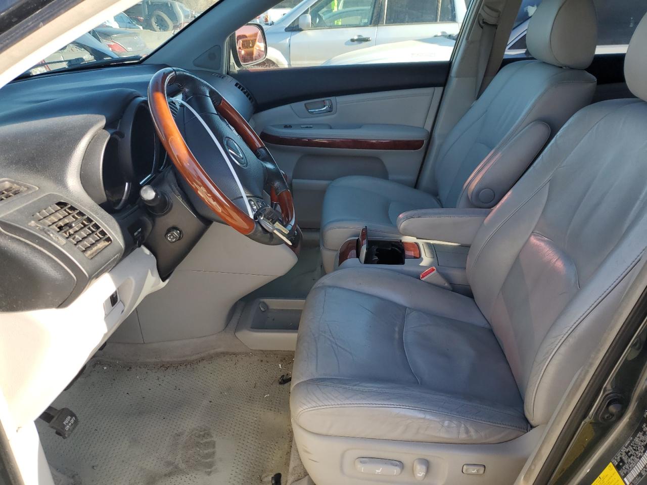 2004 Lexus RX - Image 7