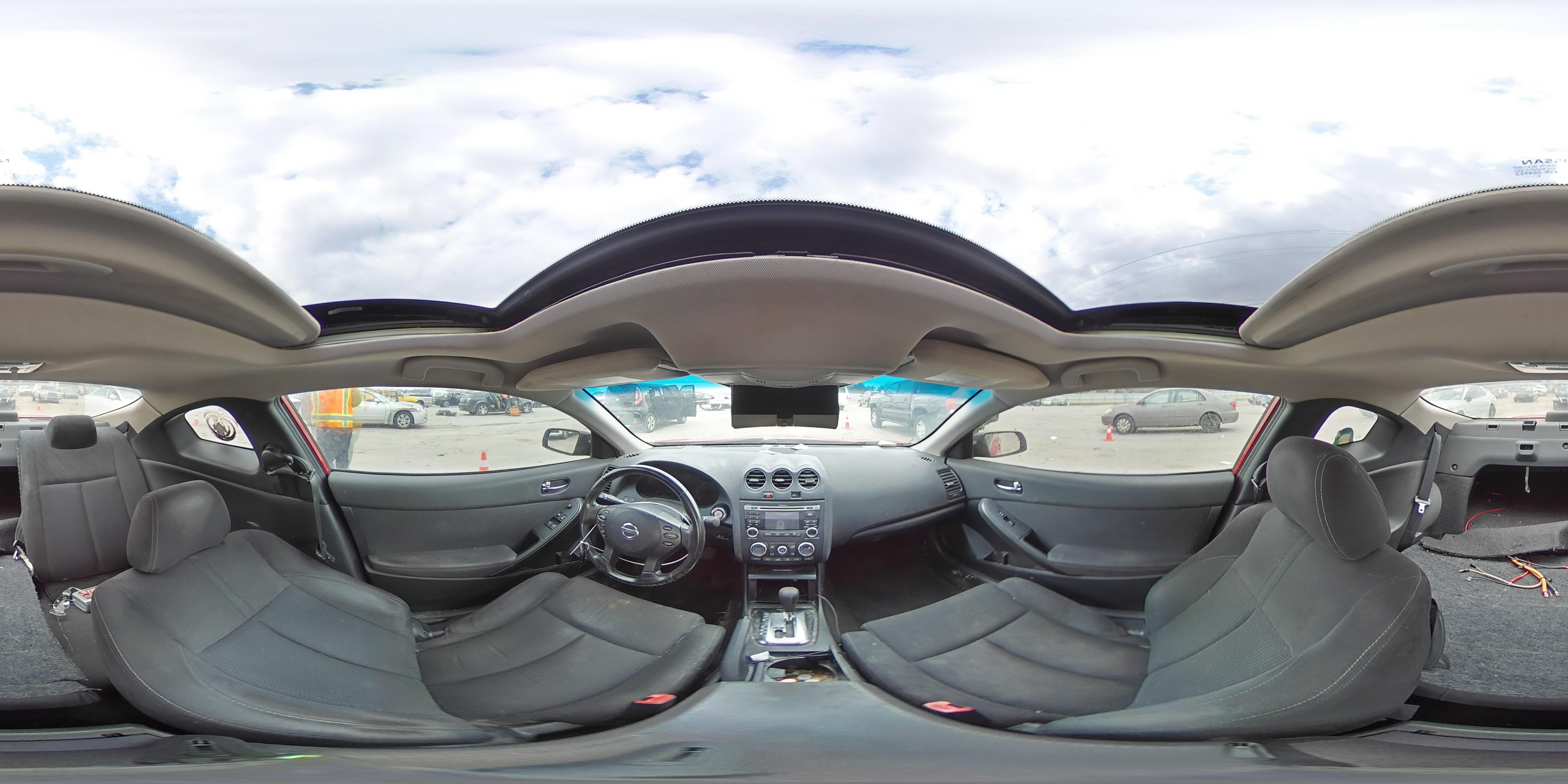 2010 Nissan Altima - Image 13