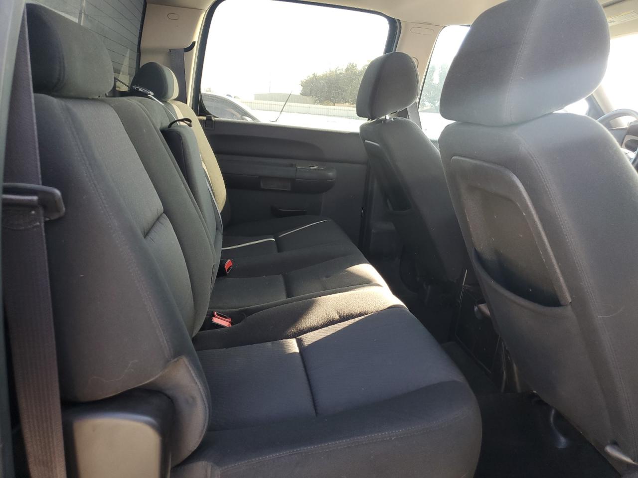 2012 Chevrolet Silverado - Image 11