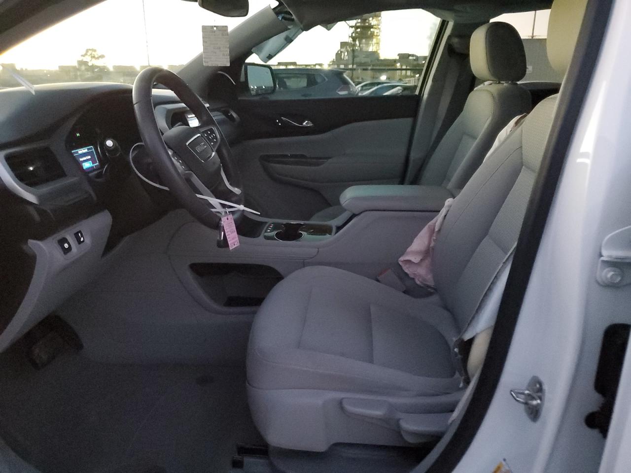 2021 GMC Acadia - Image 7