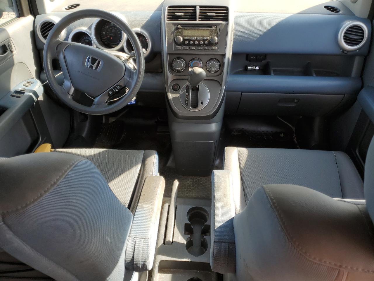 2004 Honda Element - Image 8