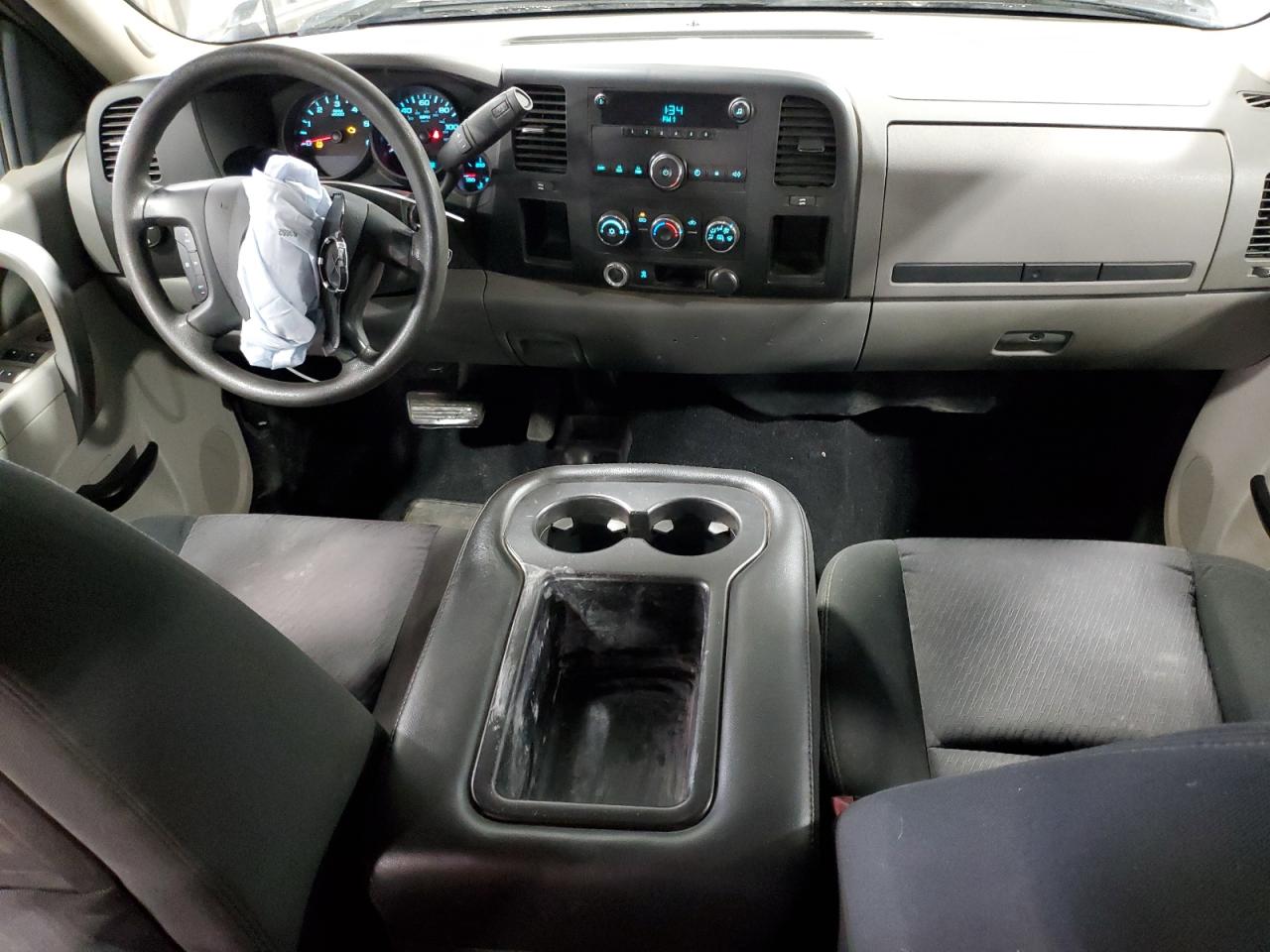 2010 Chevrolet Silverado - Image 8