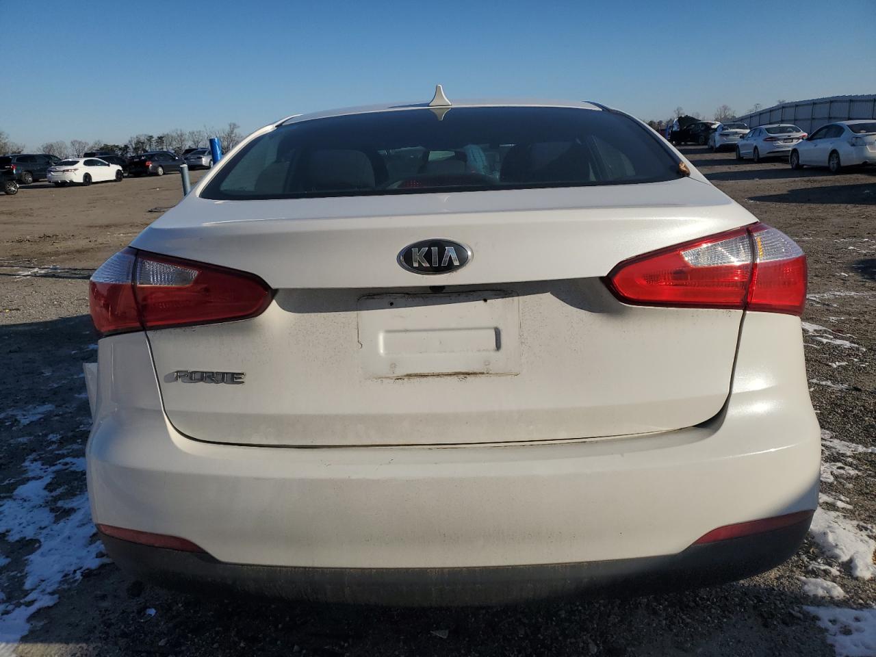 2016 Kia Forte - Image 6