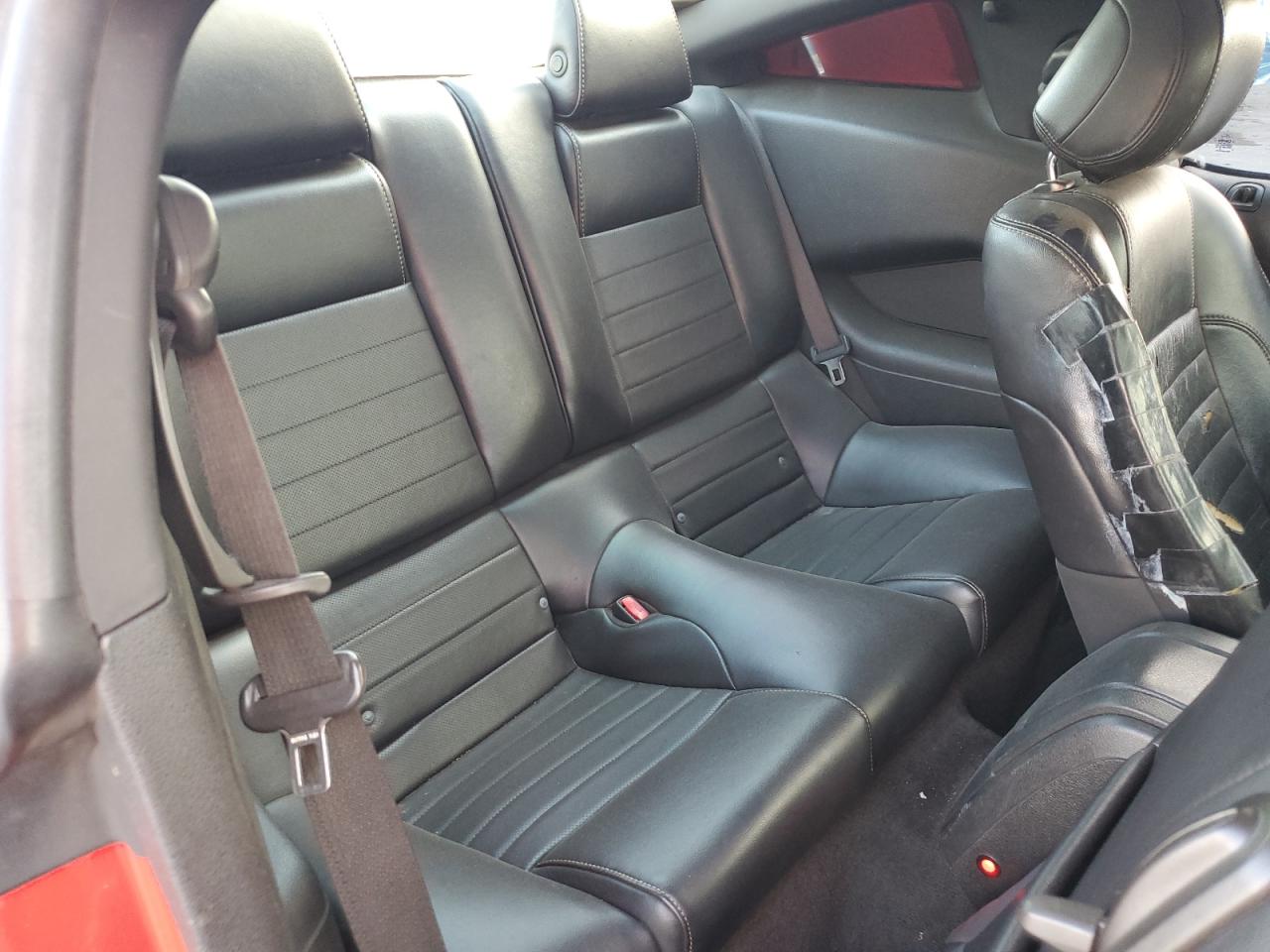 2013 Ford Mustang - Image 11