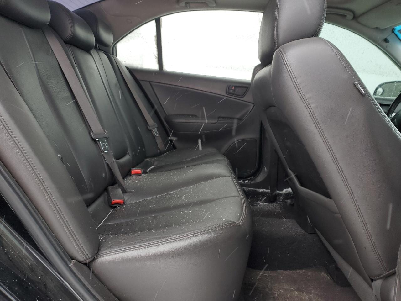 2010 Hyundai Sonata - Image 10