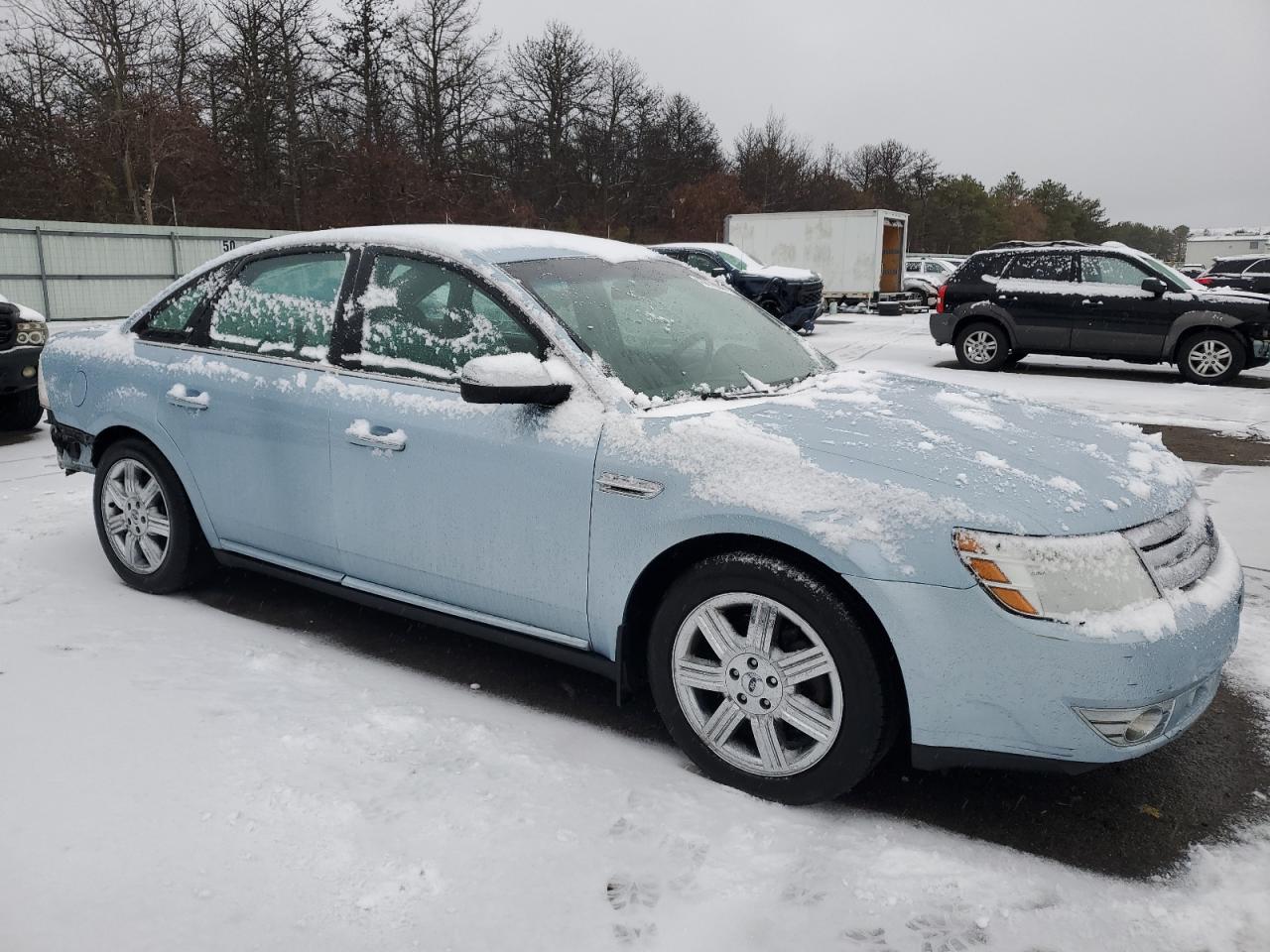 2008 Ford Taurus - Image 4
