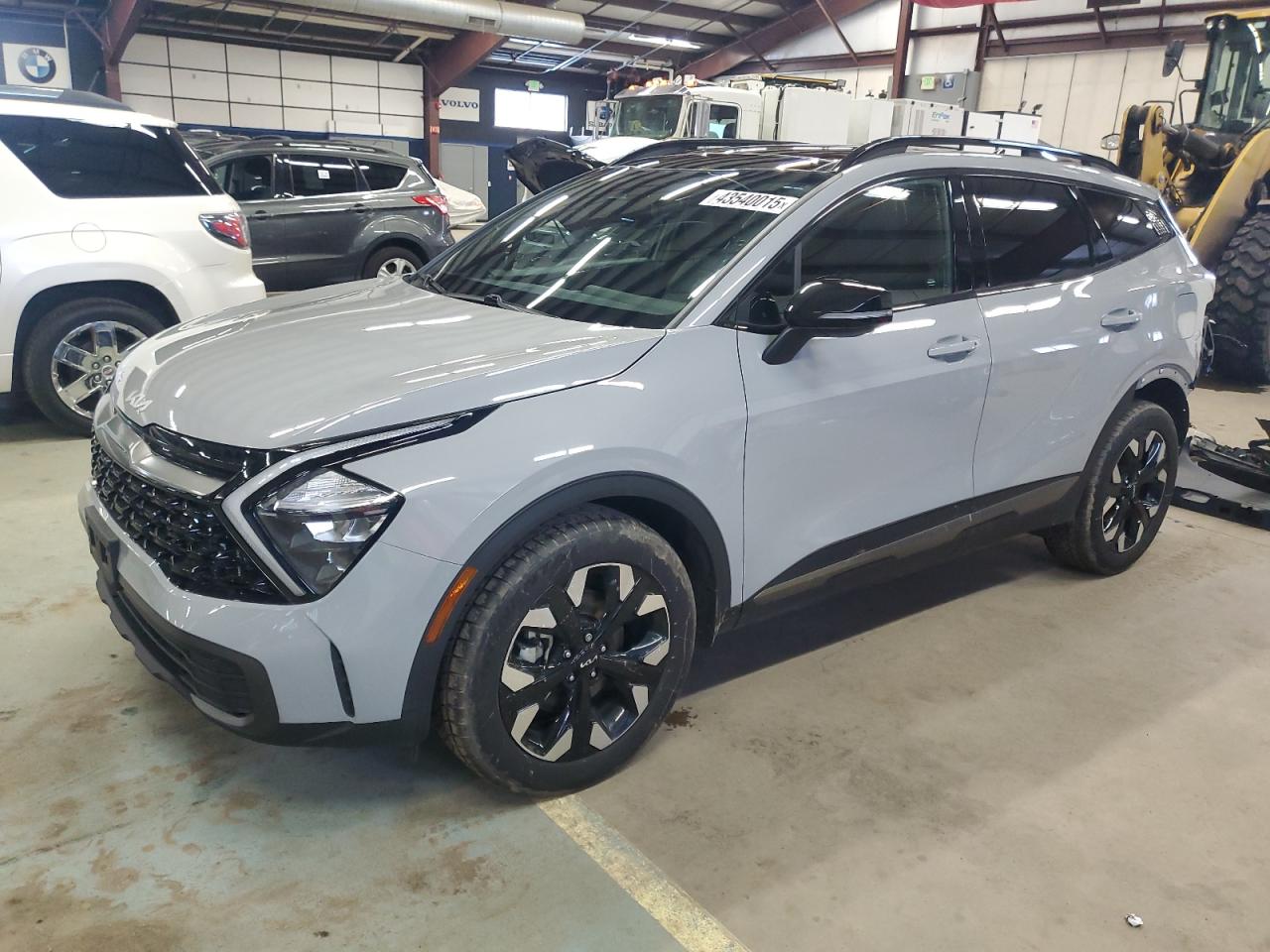 2023 Kia Sportage - Image 1