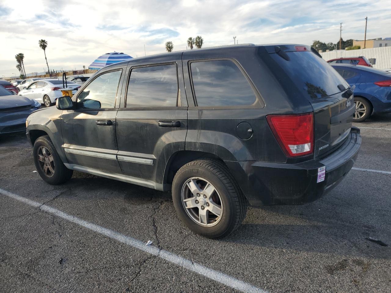 2007 Jeep Grand Cherokee - Image 2