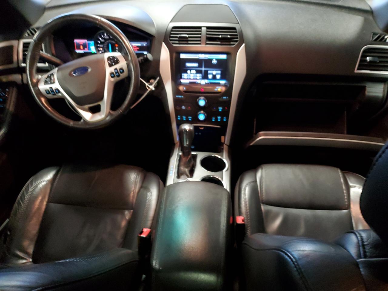 2013 Ford Explorer - Image 8