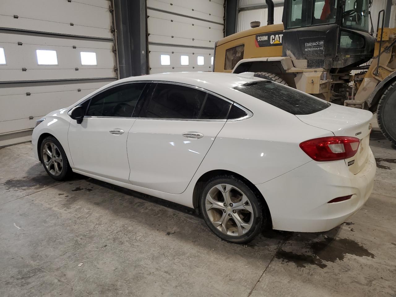 2017 Chevrolet Cruze - Image 2